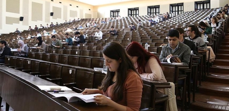 Üniversiteler ne zaman, nisan ayında açılacak mı? YÖK Başkanı Özvar açıkladı