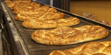 ramazan-pidesi-fiyatlari-ne-kadar-oldu,-zam-geldi-mi?-(2023-ramazan-pidesi-fiyatlari)