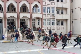 deprem-bolgesinde-okullar-ne-zaman-acilacak?-meb-4-il-icin-tarihi-acikladi