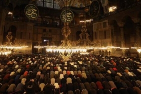 teravih-namazi-cemaatle-mi-kilinir?-bugun-teravih-namazi-evde-tek-basina-kilinir-mi?