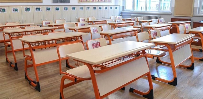 Okullar ne zaman kapacak? Bakan Özer’den açıklama