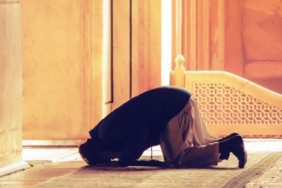 teravih-namazi-nasil-kilinir?-teravih-namazi-kac-rekat?-evde-teravih-namazi-kilmak-farz-mi?-hz-muhammed-teravih-namazini-kilmis-midir?