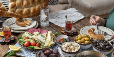 uzmani-uyardi:-sakin-bu-hatayi-yapmayin!-iftarda-uygulamaniz-gereken-beslenme-duzeni