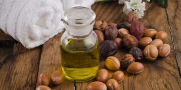 argan-yagi-saca-faydalari-nedir,-kac-gunde-bir-kullanilir?-argan-yagi-sacta-ne-ise-yarar,-nasil-uygulanir?