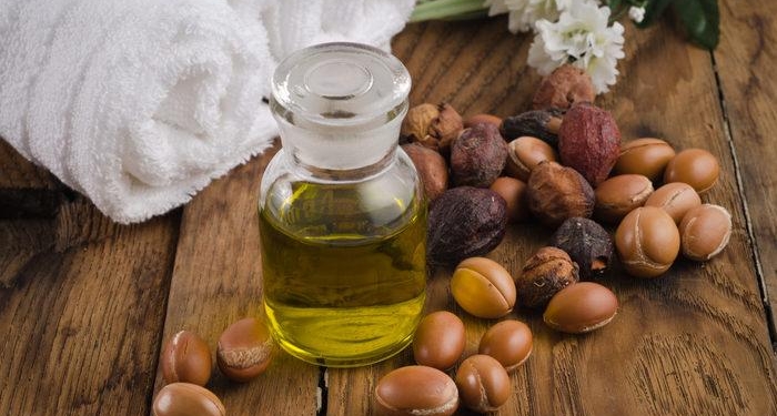 Argan yağı saça faydaları nedir, kaç günde bir kullanılır? Argan yağı saçta ne işe yarar, nasıl uygulanır?