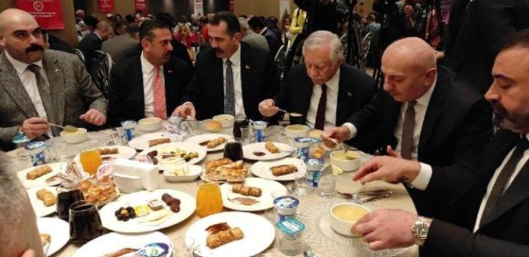 MHP’den şehit yakını ve gazilere iftar