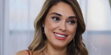 zuhal-topal-kimdir,-evli-mi?-yemekteyiz-sunucusu-zuhal-topal-esi-ve-cocuklari-kac-yasinda?