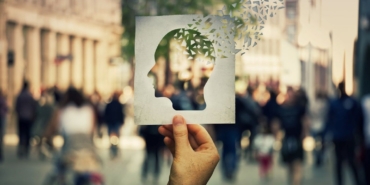 yeni-kesif:-insan-beyni,-“goz-acip-kapayincaya”-kadar-sahte-ani-uretiyor