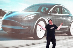 trump’in-eski-danismani:-elon-musk-cin-komunist-partisi’nden-maas-aliyor