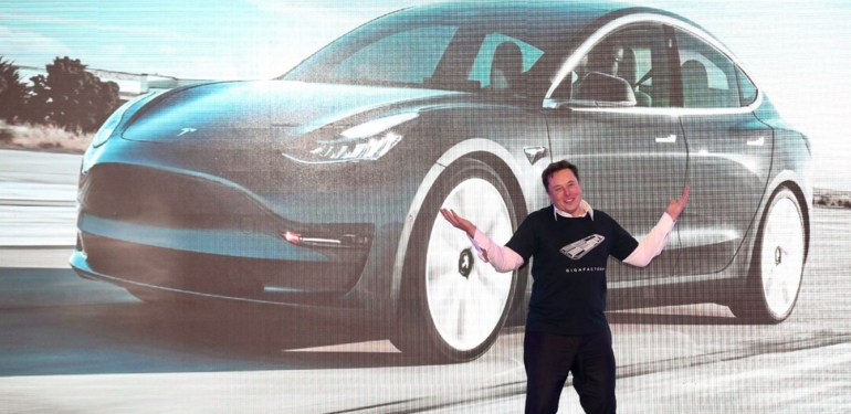 Trump’ın eski danışmanı: Elon Musk Çin Komünist Partisi’nden maaş alıyor