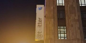 elon-musk-twitter-genel-merkezi’nin-tabelasini-degistirdi:-goguscu