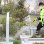 aksaray-belediyesinden-mezarliklarda-bayram-temizligi