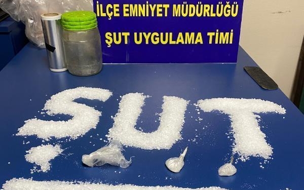 Bornova'da uyuşturucu operasyonunda 1 tutuklama