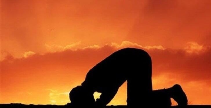 Rüyada Namaz Kılmak Ne Anlama Gelir? Rüyada Namaz Kıldığını, Namaz Kılan Birini Görmek Neye Yorumlanır?