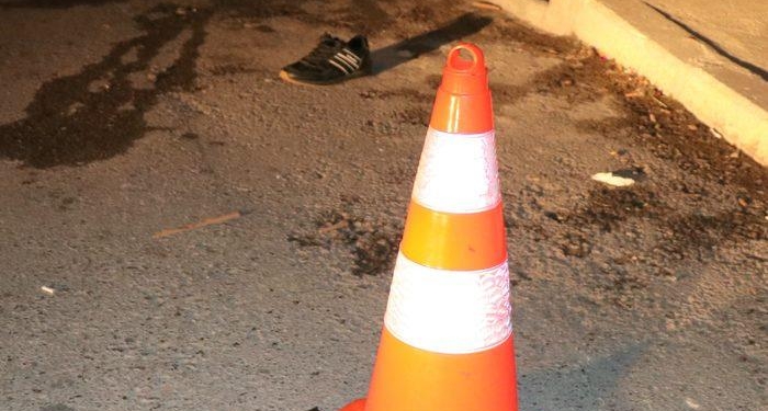 İzmir’de damat ve kayınpederi arasındaki bıçaklı kavgada 1’i ağır 2 kişi yaralandı