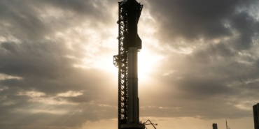 uzay-roketinin-yolculugu-yarim-kaldi:-starship-firlatmadan-4-dakika-sonra-patladi