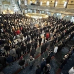 bayram-namazinda-camiler-doldu-tasti