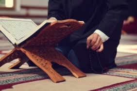 salli-barik-duasi-turkce,-arapca-okunusu-ve-anlami:-salli-barik-duasi-faziletleri-ve-faydalari-(tefsir-ve-diyanet-meali-dinle)