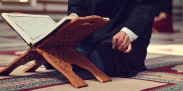 salli-barik-duasi-turkce,-arapca-okunusu-ve-anlami:-salli-barik-duasi-faziletleri-ve-faydalari-(tefsir-ve-diyanet-meali-dinle)