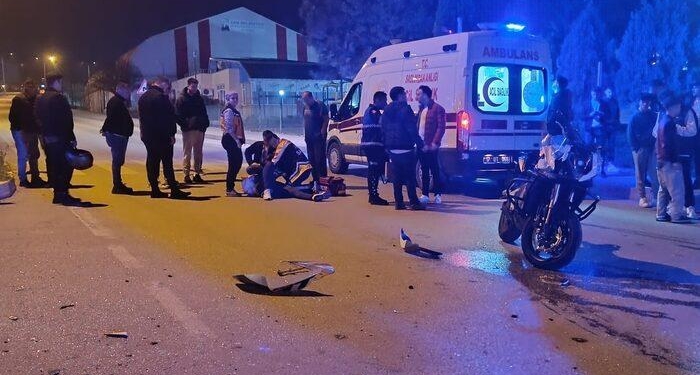 Otomobil ile motosiklet çarpıştı: 2 yaralı