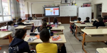 depremzede-ogrenciler-okullarina-geri-dondu