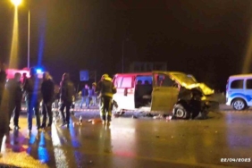 otomobil-ile-minibus-carpisti:-3-olu