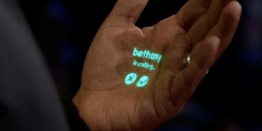 teknolojide-yeni-donem:-giyilebilir-yapay-zeka-asistani