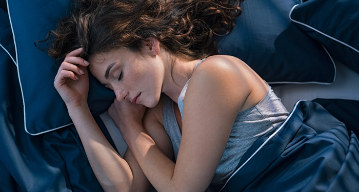 sakin-bu-sekilde-uyumayin!-idrar-ve-solunum-yollari-icin-buyuk-risk-olusturuyor