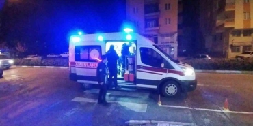 bicakli-kavgada-yaralandi,-otomobiliyle-gelip-yardim-istedi