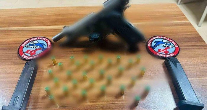 Van’da değişik suçlardan 15 kişi tutuklandı