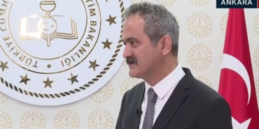 meb’den-depremzede-ogrenciler-icin-telafi-egitimi-karari-(bakan-ozer-telafi-egitimi-tarihlerini-ntv’de-acikladi)