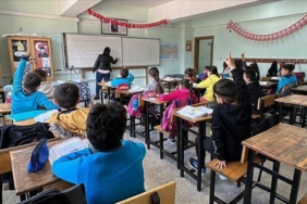 depremden-77-gun-sonra-adiyaman’da-ogrenciler-dersbasi-yapti