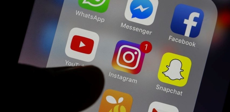 AB, katı kurallar uygulayacağı büyük dijital platformları belirledi