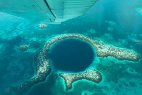 dunyanin-en-derin-ikinci-mavi-deligi-kesfedildi:-“taam-ja”-binlerce-yillik-sirlari-ortaya-cikardi