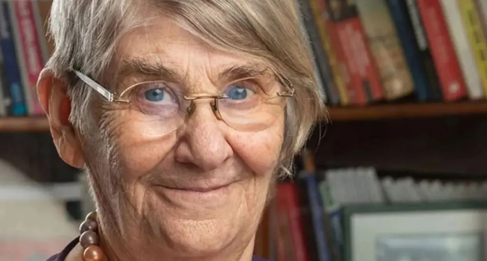 Canan Karatay yine ezber bozdu! “Kurtlu elma tüketin”