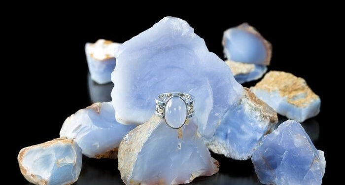 Mavi akik taşı faydaları: Mavi akik taşı özellikleri nelerdir, ne işe yarar?