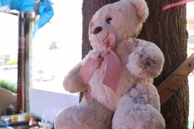 enkazlardan-toparlanan-esyalarla-‘enkaz-kafe’-acildi