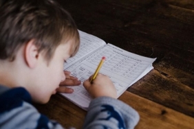 ara-tatil-ne-zaman,-okullar-ne-zaman-kapanacak?-bakan-ozer-2022-2023-tatil-takvimini-acikladi