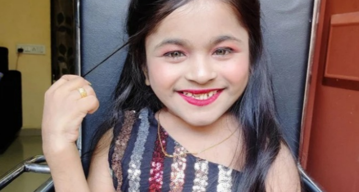 Çocuk gibi görünüyor ama 20 yaşında! Nadir görülen hastalığı yüzünden hala bebek bezi kullanıyor