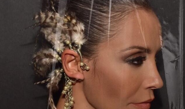 Öykü Serter nereli? Kısmetse Olur Aşkın Gücü sunucusu Öykü Serter kimdir? Öykü Serter kaç yaşında?