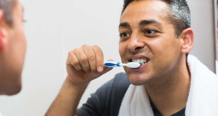 Diş temizliğinde yapılan bu hata kalp sağlığını bitiriyor! Uzmanlar riske karşı uyardı