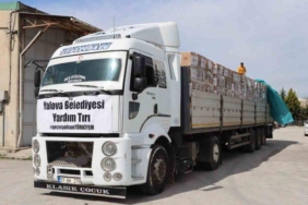 yalova-belediyesinden-deprem-bolgesine-bin-500-gida-kolisi
