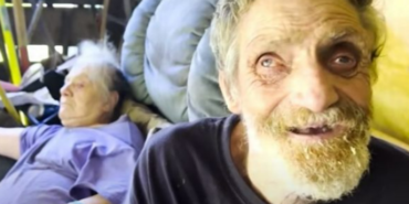 tum-dunya-bu-aileyi-konusuyor!-hastaliklari-yuzunden-havlayarak-iletisim-kuruyorlar