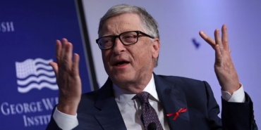 bill-gates:-yapay-zeka-cocuklara-18-ay-icinde-okuma-yazma-ogretecek