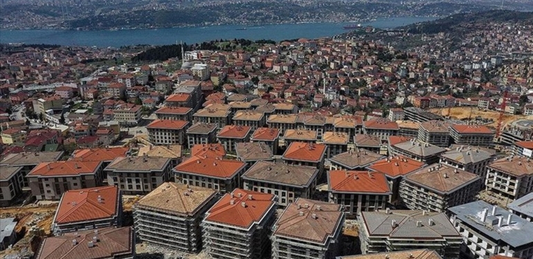 “Yarısı Bizden” kampanyası: Başvuranların evi ne zaman yıkılacak?