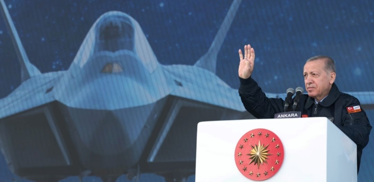 Yerli savaş uçağının adı ”KAAN”