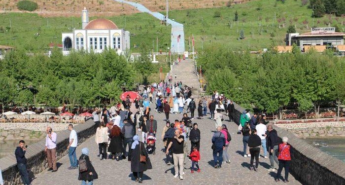 Depremden sonra turizmde hareketlilik başladı