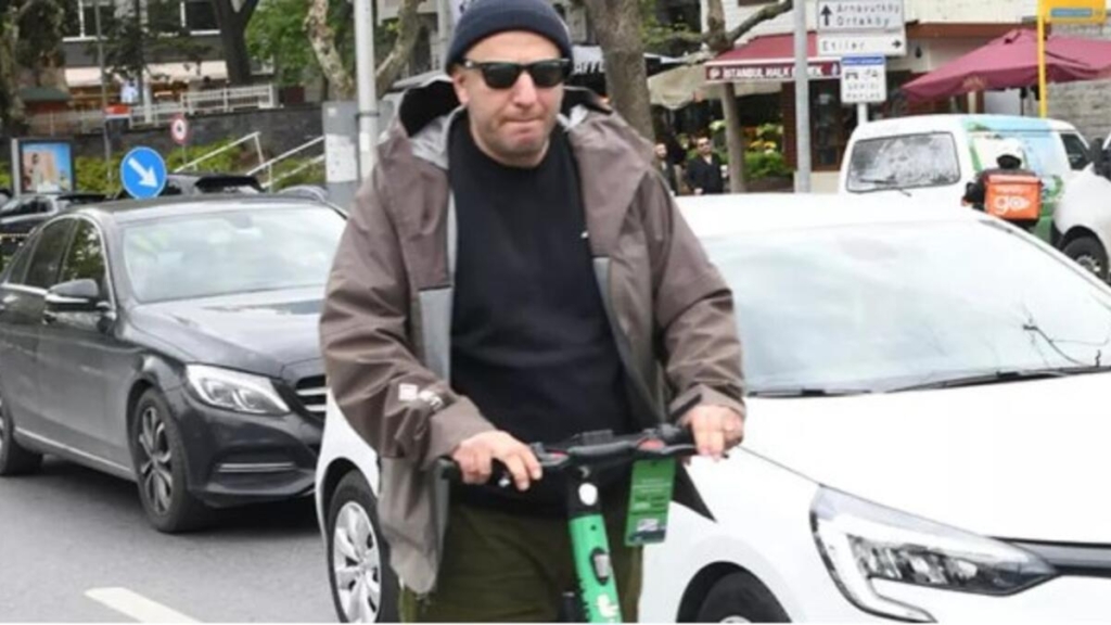 serkan-keskin-scooter’la-trafikte