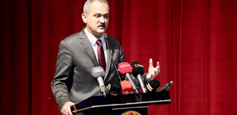 Bakan Özer: Okul öncesi eğitimden ücret alınmayacak