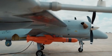 dunyada-ilk-kez-bir-siha’dan-seyir-fuzesi-atildi:-cakir’dan-tam-isabet-(turkiye’nin-yeni-nesil-yerli-silahlari)